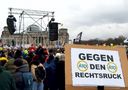 Demonstration für Demokratie und gegen die AfD am 3. Februar 2024 vor dem Bundestag in Berlin